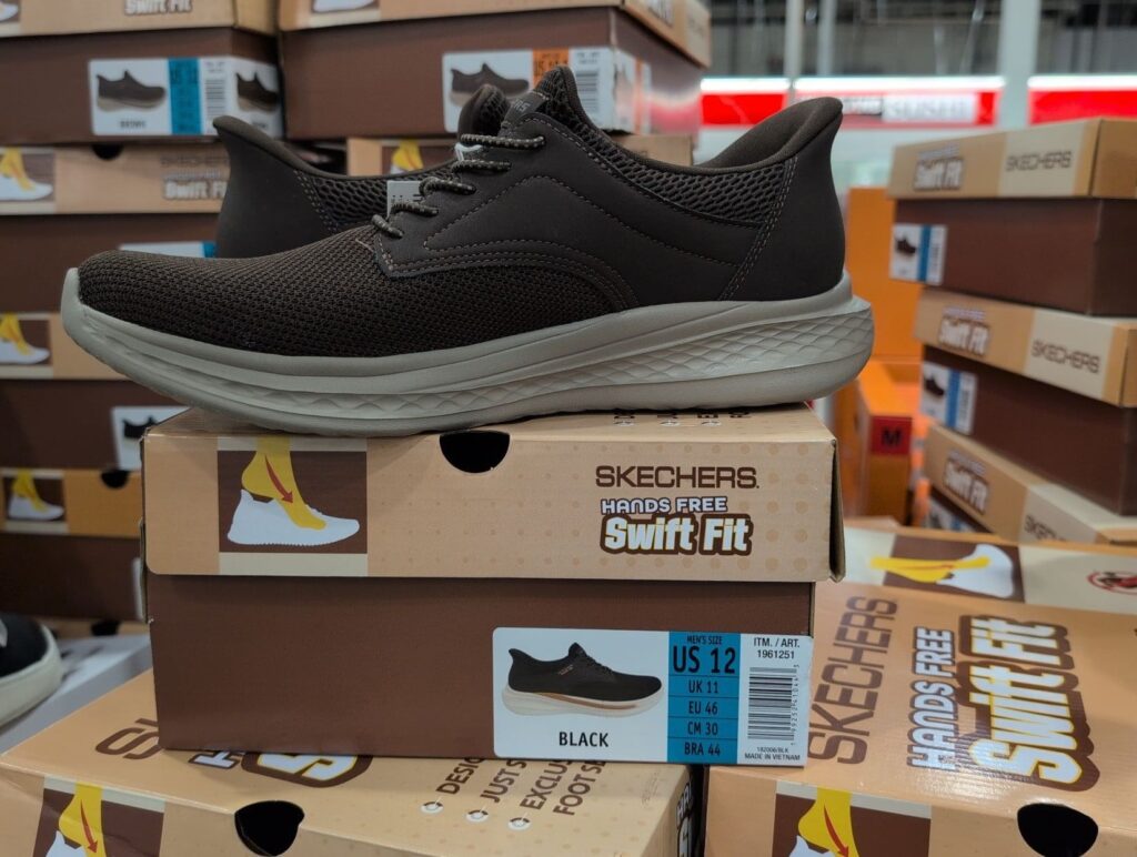 Skechers Men's Hands-Free Swift Fit Sneaker